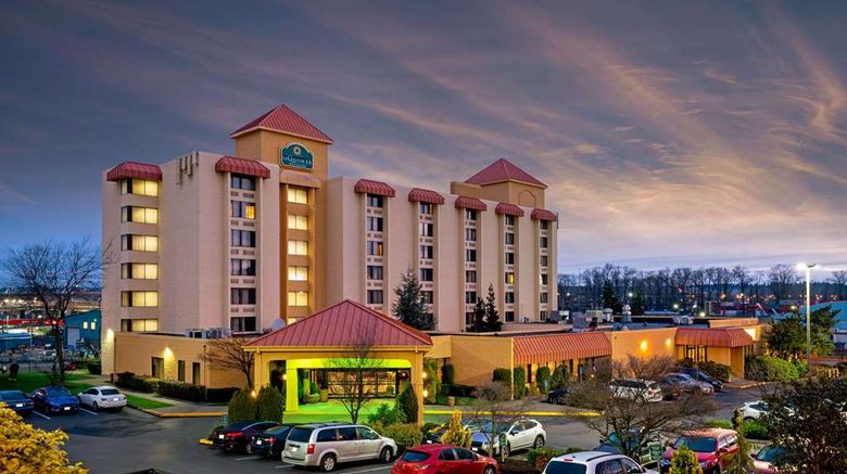 <b>La Quinta Inn & Suites Tacoma - Seattle Exterior</b>. Images powered by <a href="https://iceportal.shijigroup.com/" title="IcePortal" target="_blank">IcePortal</a>.