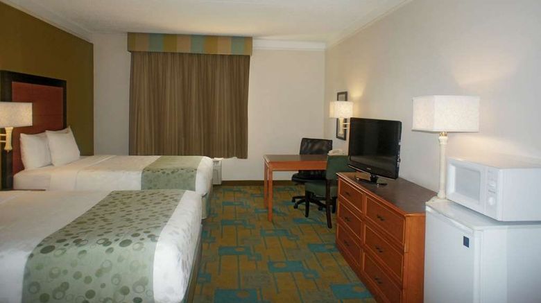 <b>La Quinta Inn Tampa Bay Clearwater Arpt Room</b>. Images powered by <a href="https://iceportal.shijigroup.com/" title="IcePortal" target="_blank">IcePortal</a>.