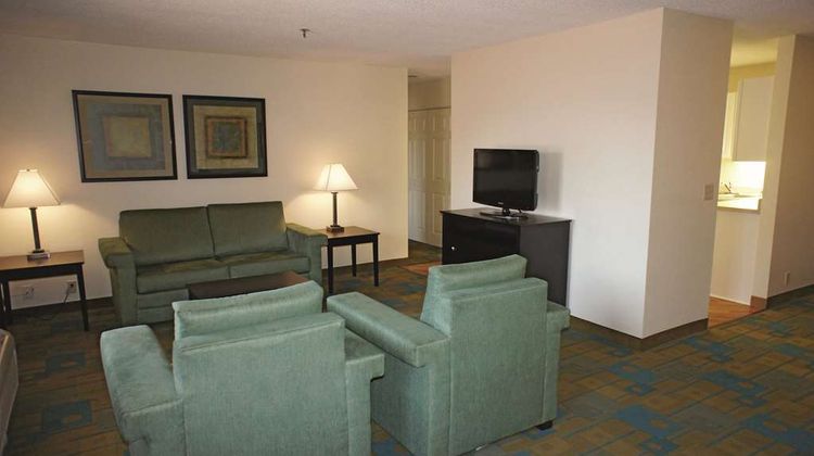 La Quinta Inn Tampa Bay Clearwater Arpt Suite