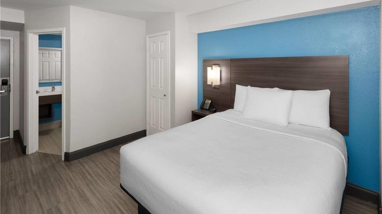 <b>La Quinta Inn Houston Stafford/Sugarland Room</b>. Images powered by <a href="https://iceportal.shijigroup.com/" title="IcePortal" target="_blank">IcePortal</a>.