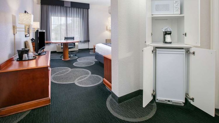 La Quinta Inn-Stes Dallas North Central Suite