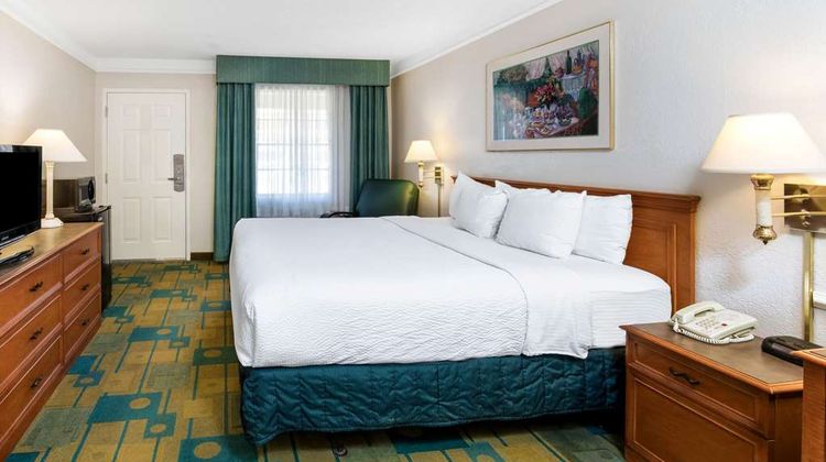 La Quinta Inn San Antonio Vance Jackson Room