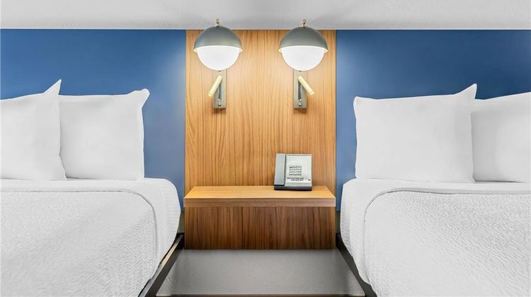 La Quinta Inn Huntsville Research Park Room