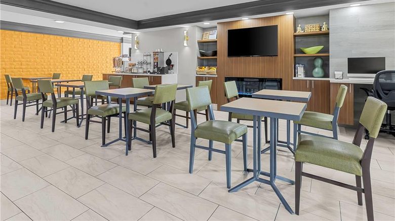 <b>La Quinta Inn Huntsville Research Park Restaurant</b>. Images powered by <a href="https://iceportal.shijigroup.com/" title="IcePortal" target="_blank">IcePortal</a>.