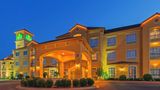 <b>La Quinta Inn & Suites Quail Springs Exterior</b>. Images powered by <a href="https://iceportal.shijigroup.com/" title="IcePortal" target="_blank">IcePortal</a>.