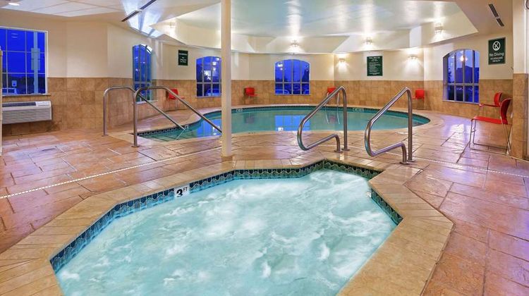 La Quinta Inn & Suites Quail Springs Pool