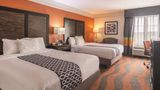 La Quinta Inn/Stes by Wyndham Prattville Room