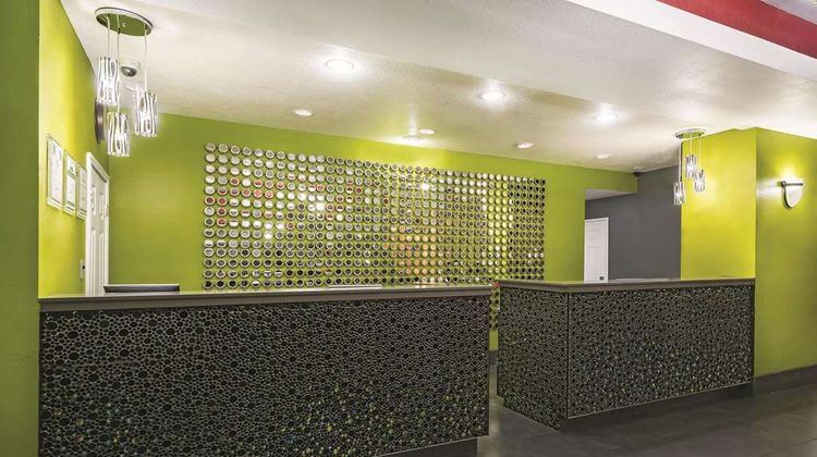 La Quinta Inn & Suites Laredo Airport Lobby