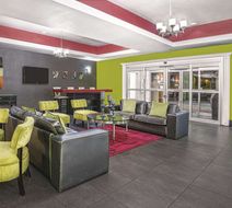 La Quinta Inn & Suites Laredo Airport Lobby