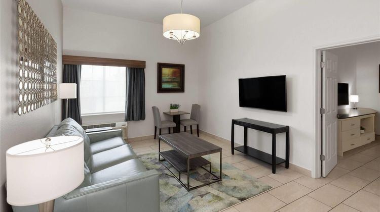 La Quinta Inn & Suites Laredo Airport Suite