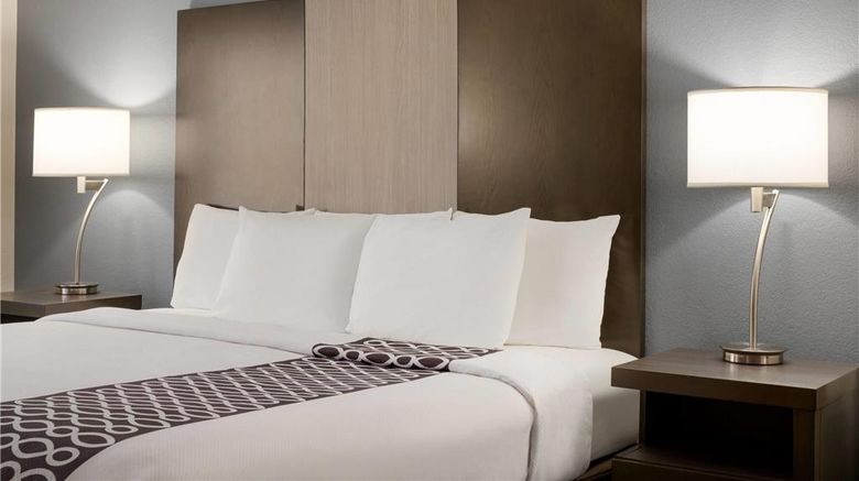 <b>La Quinta Inn Peru Suite</b>. Images powered by <a href="https://iceportal.shijigroup.com/" title="IcePortal" target="_blank">IcePortal</a>.