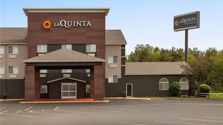 <b>La Quinta Inn Peru Exterior</b>. Images powered by <a href="https://iceportal.shijigroup.com/" title="IcePortal" target="_blank">IcePortal</a>.