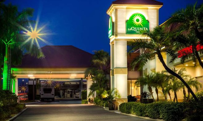 La Quinta Inn Clearwater Central Exterior