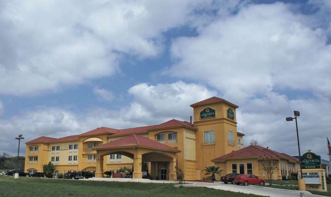 La Quinta Inn & Suites Kerrville Exterior