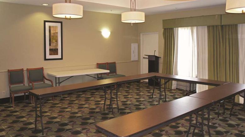 <b>La Quinta Inn & Suites Kerrville Meeting</b>. Images powered by <a href="https://iceportal.shijigroup.com/" title="IcePortal" target="_blank">IcePortal</a>.
