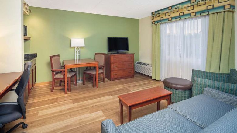 <b>Wingate by Wyndham Valdosta/Moody AFB Room</b>. Images powered by <a href="https://iceportal.shijigroup.com/" title="IcePortal" target="_blank">IcePortal</a>.