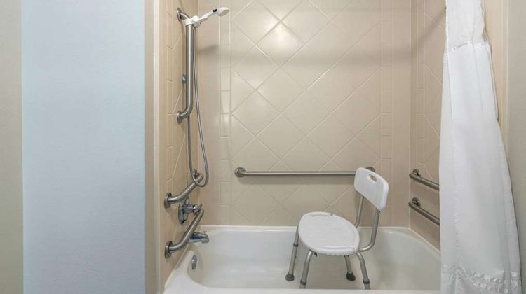 La Quinta Inn & Suites Albany Room