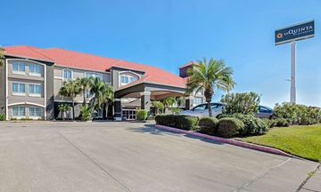 La Quinta Inn & Suites Airport