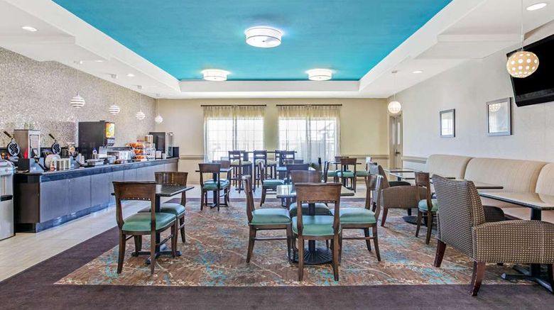 <b>La Quinta Inn & Suites Airport Other</b>. Images powered by <a href="https://iceportal.shijigroup.com/" title="IcePortal" target="_blank">IcePortal</a>.