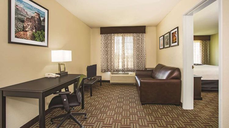 La Quinta Inn & Suites Fruita Suite