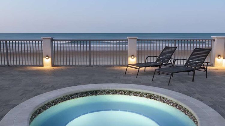 La Quinta Inn & Suites Daytona Beach Pool