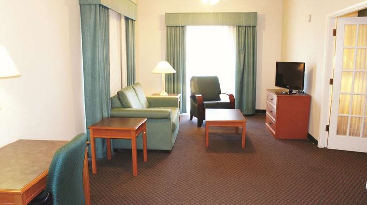 La Quinta Inn Kansas City Lenexa Suite