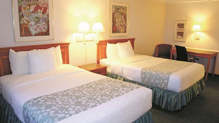 La Quinta Inn Kansas City Lenexa Room