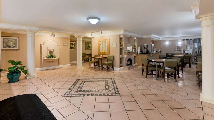 La Quinta Inn Cheyenne Lobby