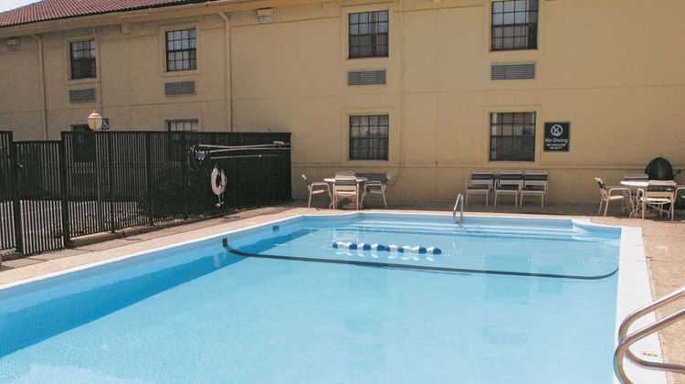 La Quinta Inn Omaha West Pool
