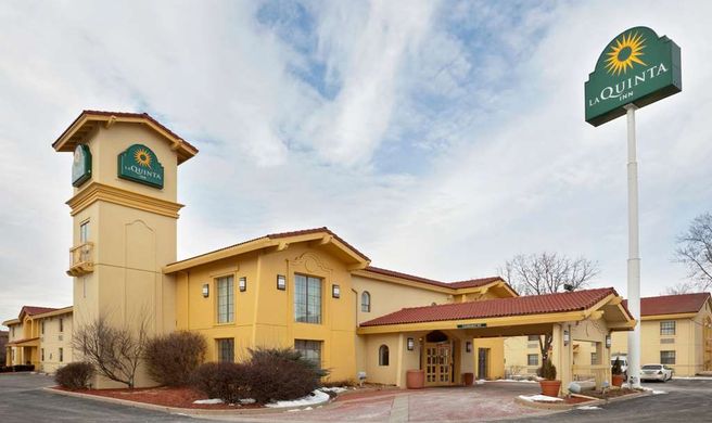 La Quinta Inn Omaha West Exterior
