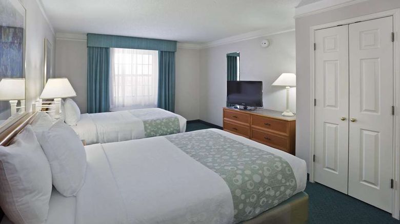 <b>La Quinta Inn Omaha West Room</b>. Images powered by <a href="https://iceportal.shijigroup.com/" title="IcePortal" target="_blank">IcePortal</a>.