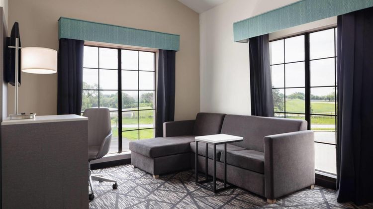 La Quinta Inn Omaha West Suite