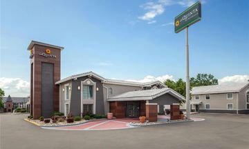 La Quinta Inn Omaha West