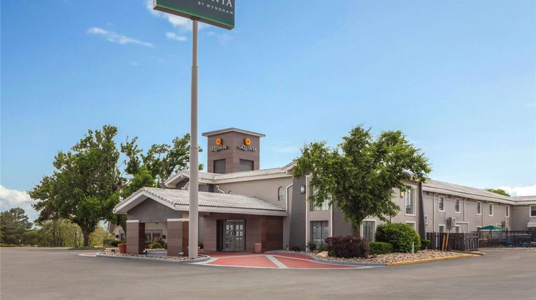 La Quinta Inn Omaha West Exterior