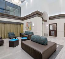 Wingate by Wyndham Memphis Lobby