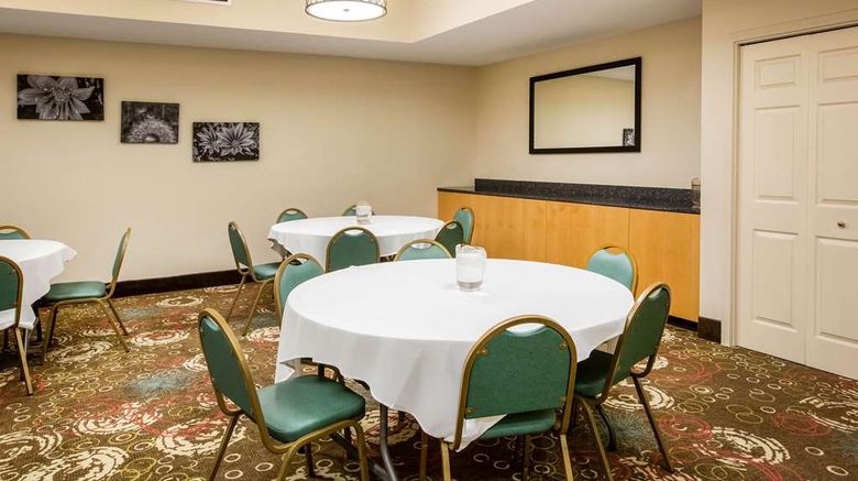 <b>La Quinta Inn & Suites North Platte Meeting</b>. Images powered by <a href="https://iceportal.shijigroup.com/" title="IcePortal" target="_blank">IcePortal</a>.