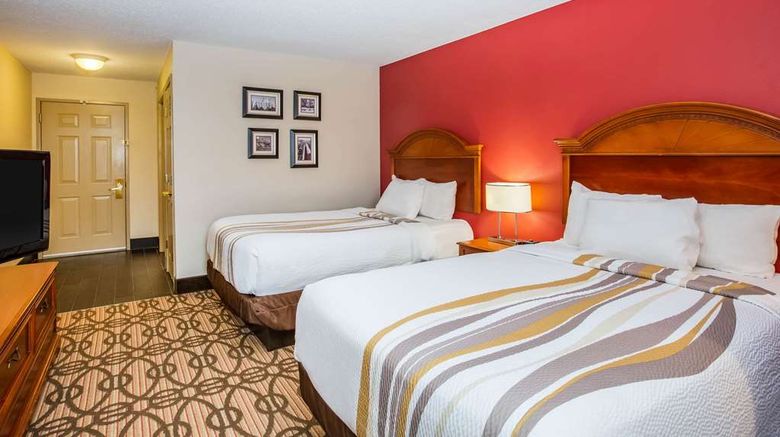 <b>La Quinta Inn & Suites North Platte Room</b>. Images powered by <a href="https://iceportal.shijigroup.com/" title="IcePortal" target="_blank">IcePortal</a>.