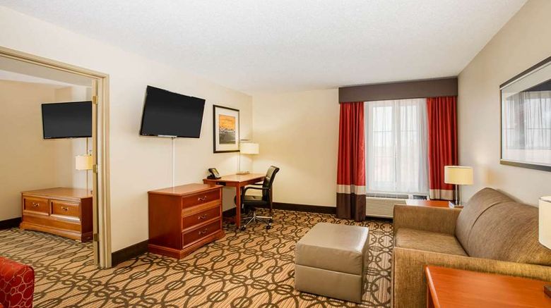 <b>La Quinta Inn & Suites North Platte Suite</b>. Images powered by <a href="https://iceportal.shijigroup.com/" title="IcePortal" target="_blank">IcePortal</a>.