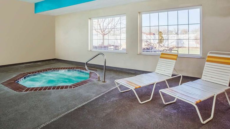 <b>La Quinta Inn & Suites North Platte Pool</b>. Images powered by <a href="https://iceportal.shijigroup.com/" title="IcePortal" target="_blank">IcePortal</a>.