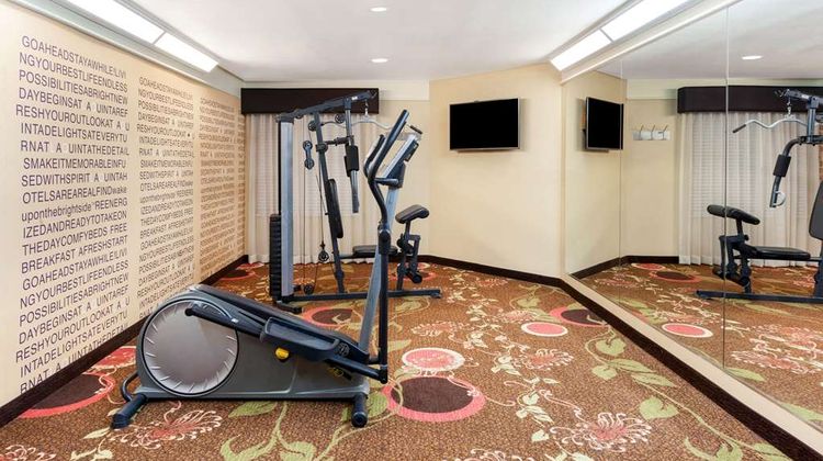La Quinta Inn & Suites Seguin Health