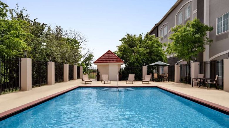 <b>La Quinta Inn & Suites Stephenville Pool</b>. Images powered by <a href="https://iceportal.shijigroup.com/" title="IcePortal" target="_blank">IcePortal</a>.