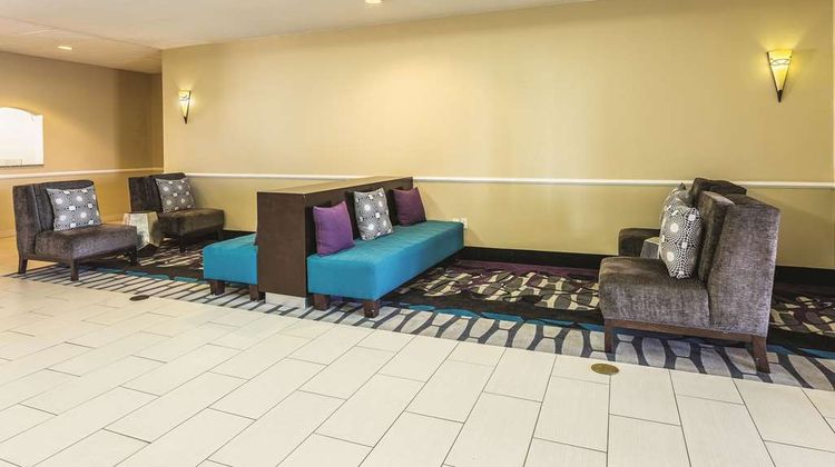 La Quinta Inn & Suites Deming Lobby