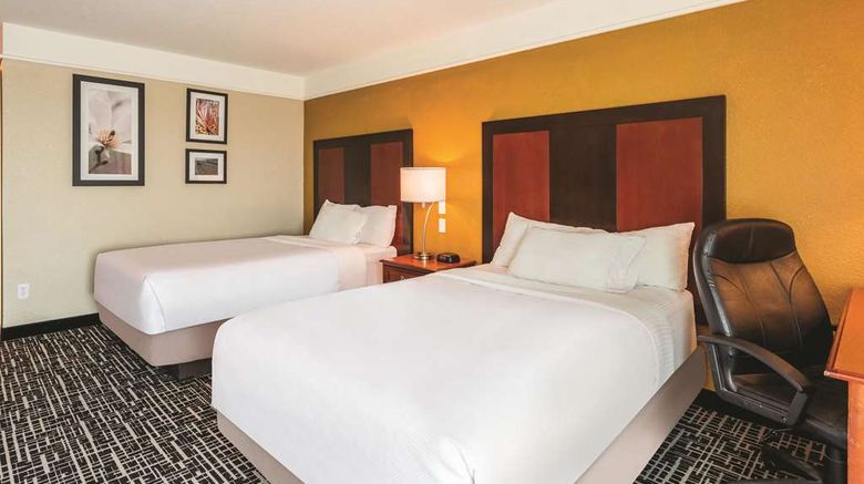 <b>La Quinta Inn & Suites Deming Room</b>. Images powered by <a href="https://iceportal.shijigroup.com/" title="IcePortal" target="_blank">IcePortal</a>.