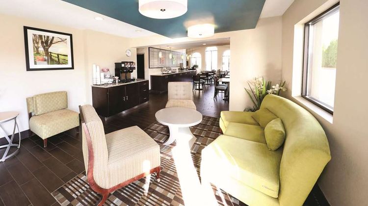 La Quinta Inn & Suites Sandusky/Cedar Pt Lobby