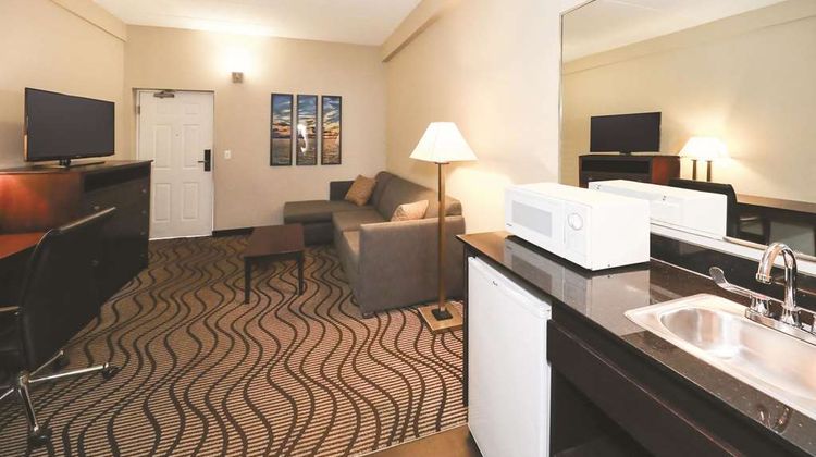 La Quinta Inn & Suites Sandusky/Cedar Pt Suite
