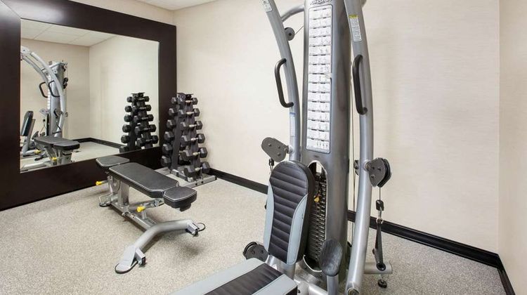 La Quinta Inn & Suites Cincinnati Arpt Health
