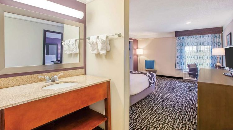 La Quinta Inn & Suites Cincinnati Arpt Room