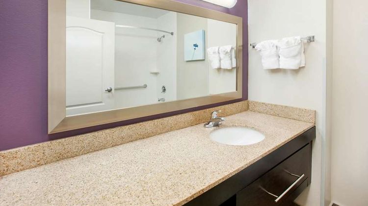 La Quinta Inn & Suites Cincinnati Arpt Room