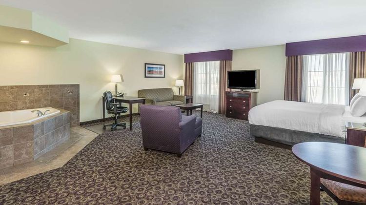 La Quinta Inn & Suites LAS South Suite