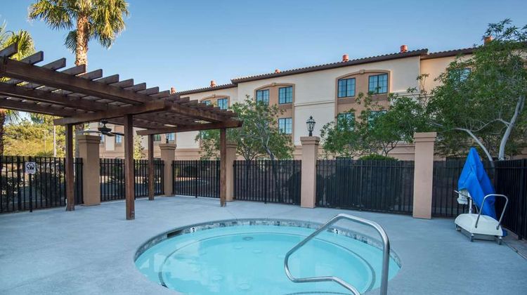 La Quinta Inn & Suites LAS South Pool